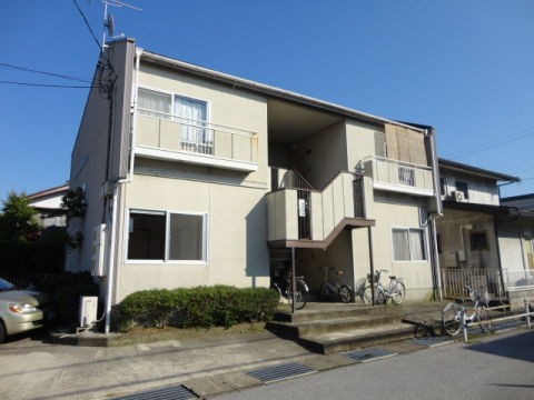 暑い夏を乗り切るには必須のエアコン付き物件です♪初期設置がされているお部屋なら、追加の費用も削減できます