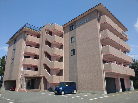 お風呂にゆっくり浸かりたい方、空間を別々に分けたい方にオススメなバス・トイレ別物件です♪