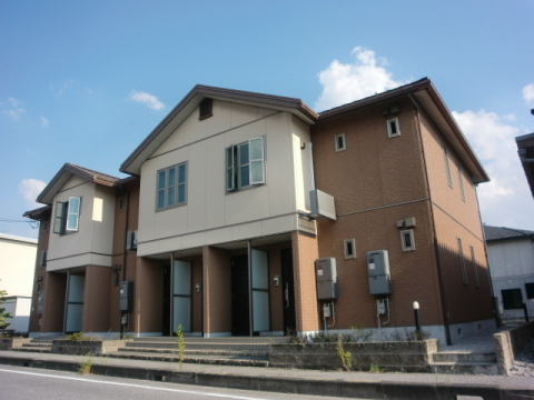カウンターキッチンは開放感があり利便性の高い設備です。