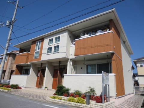 カウンターキッチンは開放感があり利便性の高い設備です。