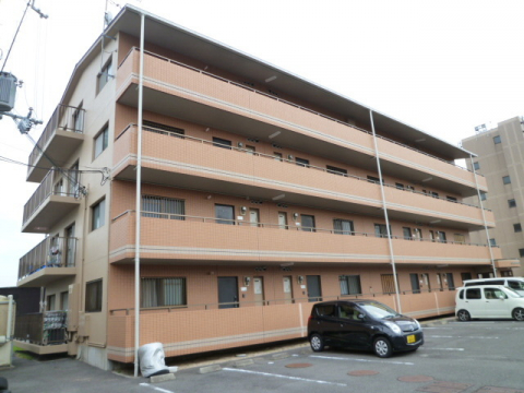 モニターホン付きのお部屋です。お部屋から訪問者を確認できるので、セキュリティ面はもちろん、知らない人やセールスに対応する必要もありません。