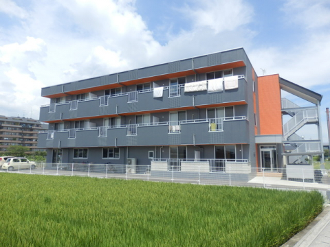 オートロック・TVモニター付きインターホンなどセキュリティもしっかりしているので安心感がありますね◎