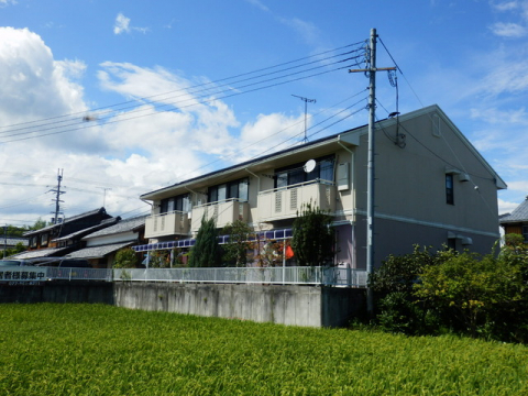 収納力のあるウォークインクローゼット付き