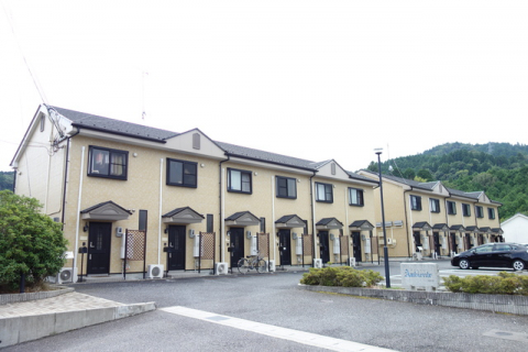 ネット無料設備付きの物件で毎月のコストが抑えられます！