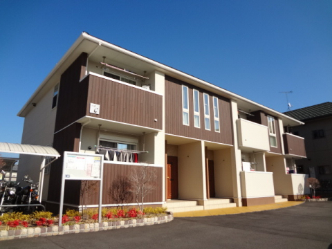 ウォークインクローゼット付きで荷物をまとめて収納出来ます！