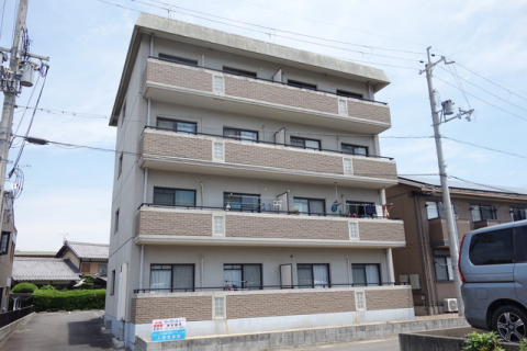 人気の角部屋！ お隣さまが少ないので気になる生活音が軽減されます