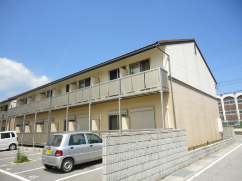 ロフトは収納スペースとしても活用できるので便利です。