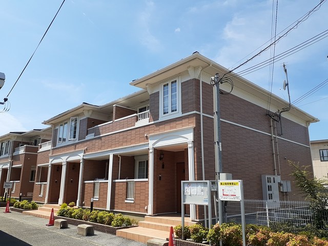 エアコン付きのお部屋で、いつでも快適♪ 川瀬駅まで徒歩10分、トライアルも近くてお買い物にも便利です！
