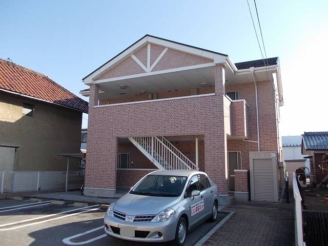 エアコン付きのお部屋で、夏も冬も快適な室温で過ごせます！