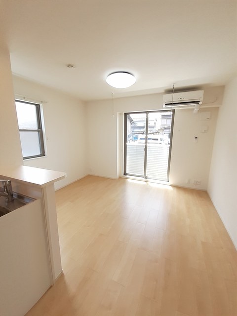 エアコン・照明付き☆インターネット無料です！