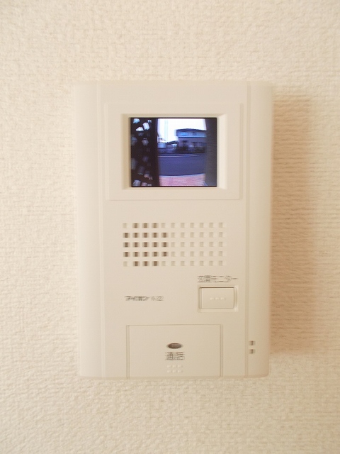 セキュリティ対策◎モニター付きインターホン！