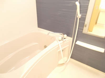 追い焚き機能つき！時間を気にせずいつでも快適な温度の湯舟に浸かれます♬