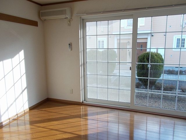 プライベート空間として活用可能な専用庭付きのお部屋♪