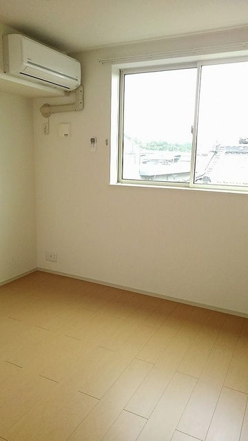 エアコン２基あり便利です♪♪